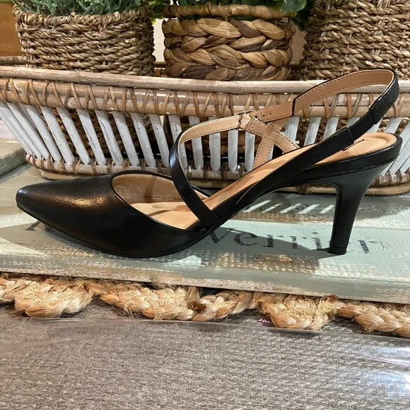 Abella Black Women's Slingback Heels - Picture 2 of 12